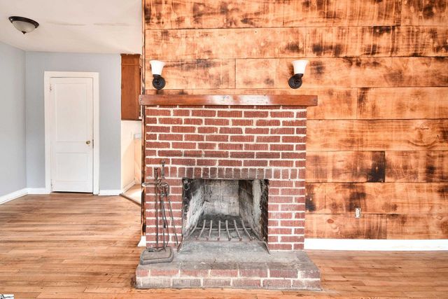 24 White Horse Road Extension, Greenville, SC 29695