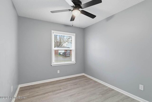 1707 Flagstaff Ct, Louisville, KY 40223