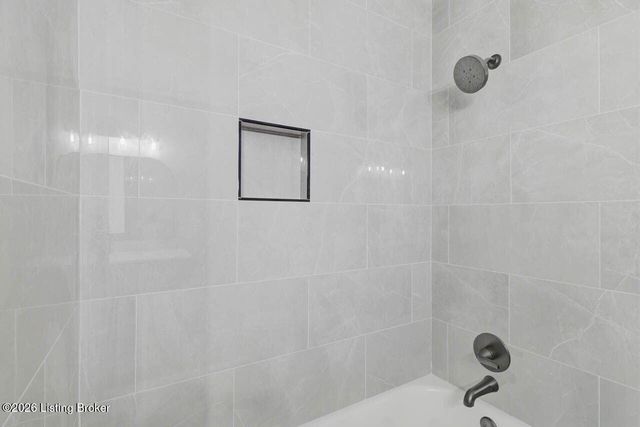 1707 Flagstaff Ct, Louisville, KY 40223