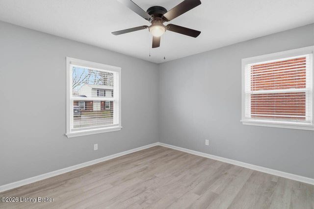 1707 Flagstaff Ct, Louisville, KY 40223