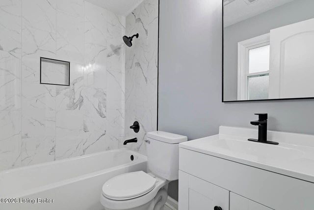 1707 Flagstaff Ct, Louisville, KY 40223