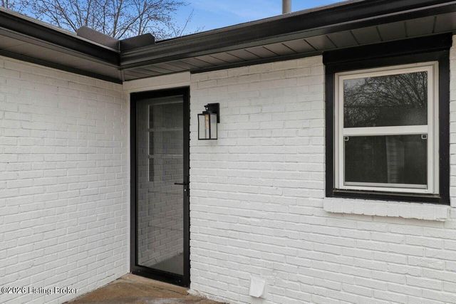 1707 Flagstaff Ct, Louisville, KY 40223