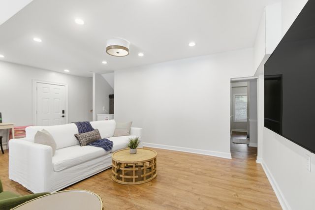 2338 Maclaura Hall Avenue, Charleston, SC 29414