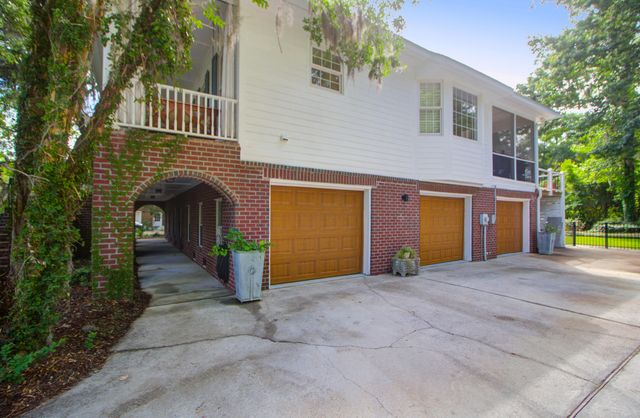 2338 Maclaura Hall Avenue, Charleston, SC 29414