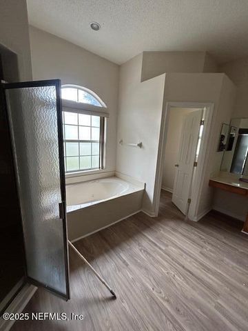 2095 WILLESDON Drive E, Jacksonville, FL 32246