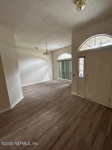 2095 WILLESDON Drive E, Jacksonville, FL 32246