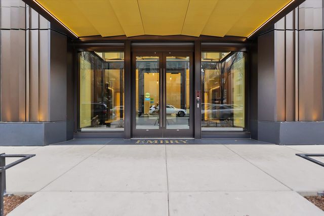 21 N May Street 501, Chicago, IL 60607