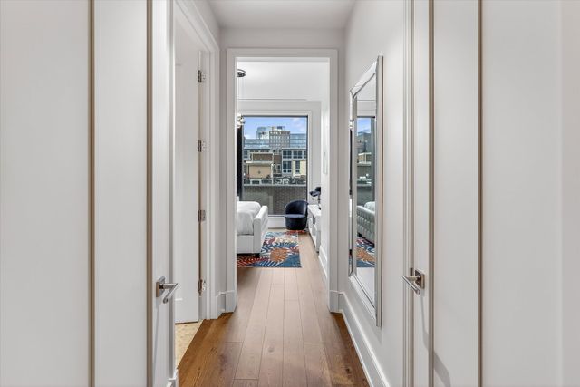 21 N May Street 501, Chicago, IL 60607