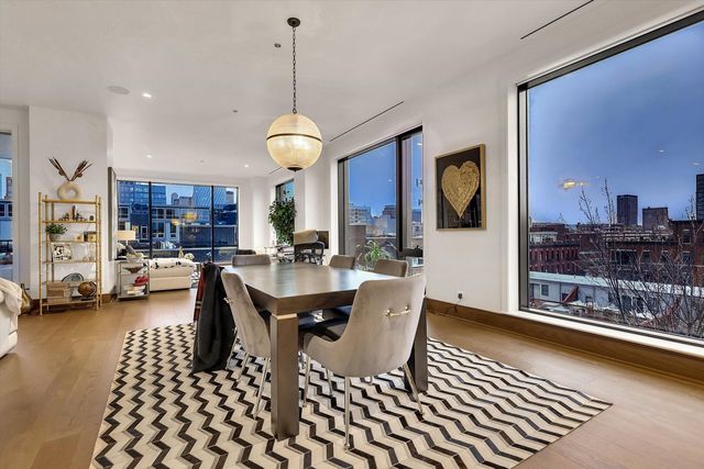 21 N May Street 501, Chicago, IL 60607