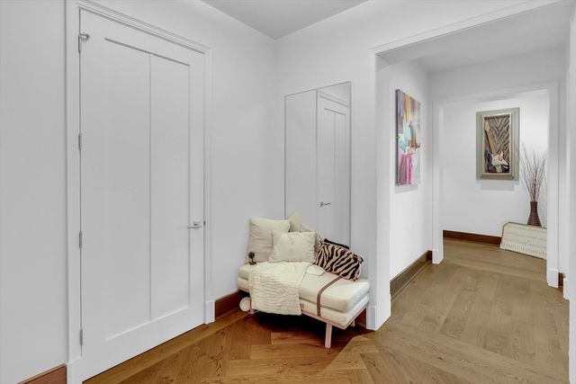 21 N May Street 501, Chicago, IL 60607