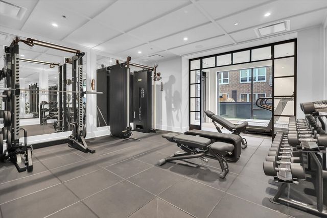 21 N May Street 501, Chicago, IL 60607