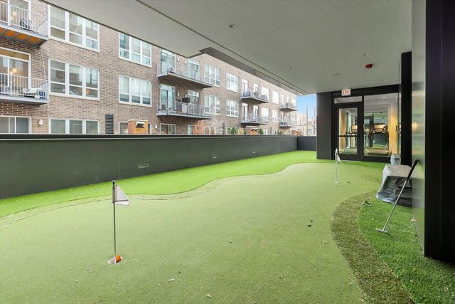 21 N May Street 501, Chicago, IL 60607