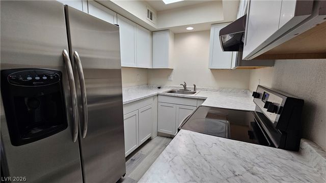 2771 Eldora Circle B, Las Vegas, NV 89146