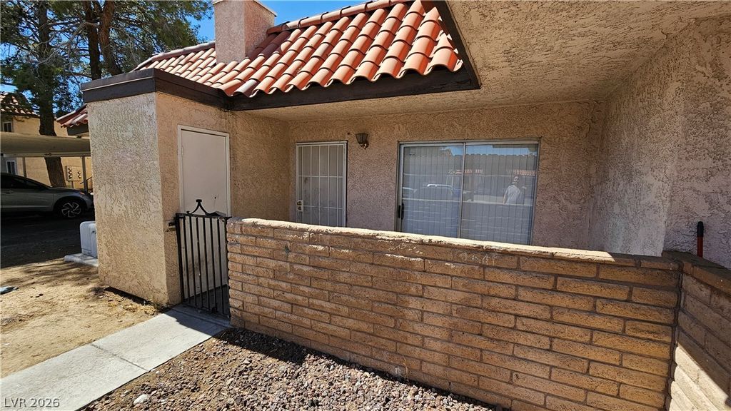 2771 Eldora Circle B, Las Vegas, NV 89146