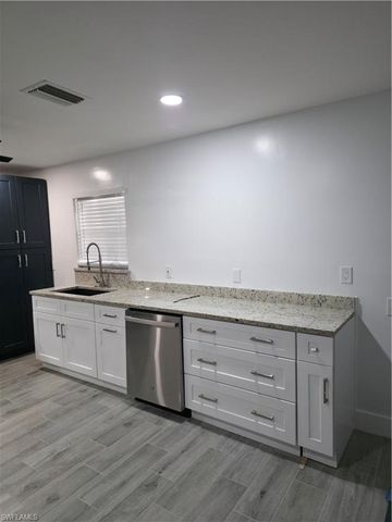 4474 E Riverside DR, Fort Myers, FL 33905