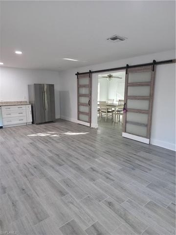 4474 E Riverside DR, Fort Myers, FL 33905