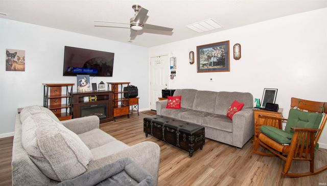 1315 Garden Street, Kendallville, IN 46755