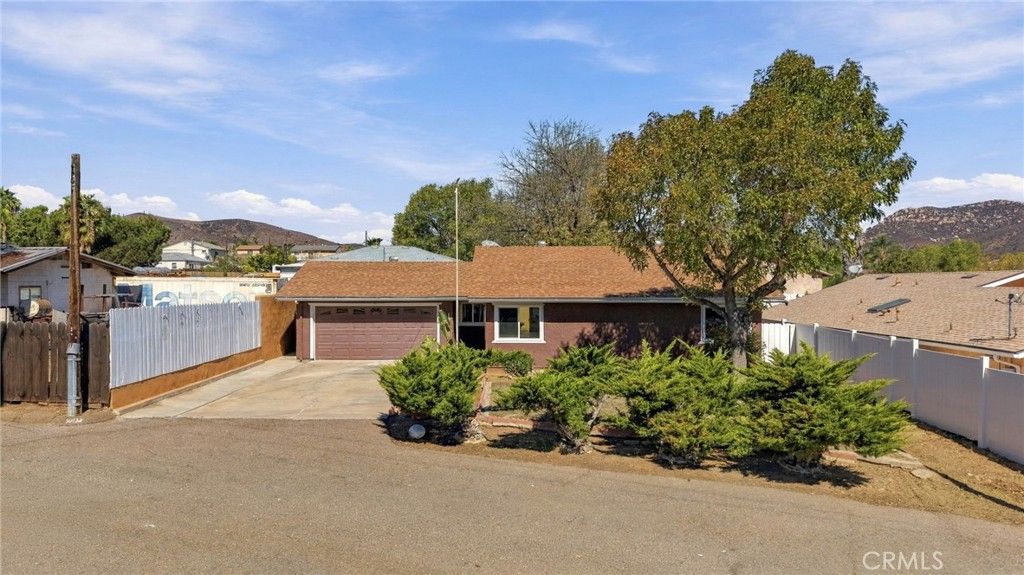 10132 Conejo, Santee, CA 92071 — exterior