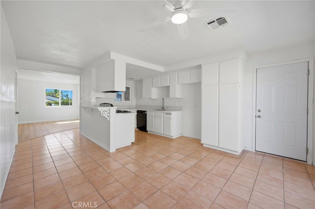 10132 Conejo, Santee, CA 92071 — photo 2