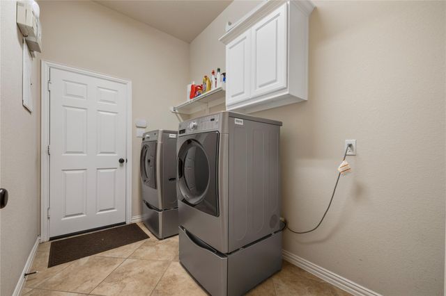 7117 Argonne Trail, Sugar Land, TX 77479