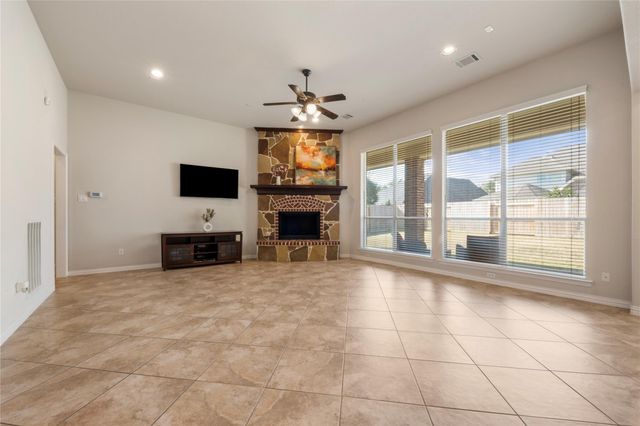 7117 Argonne Trail, Sugar Land, TX 77479