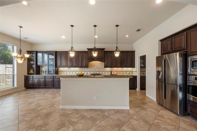 7117 Argonne Trail, Sugar Land, TX 77479