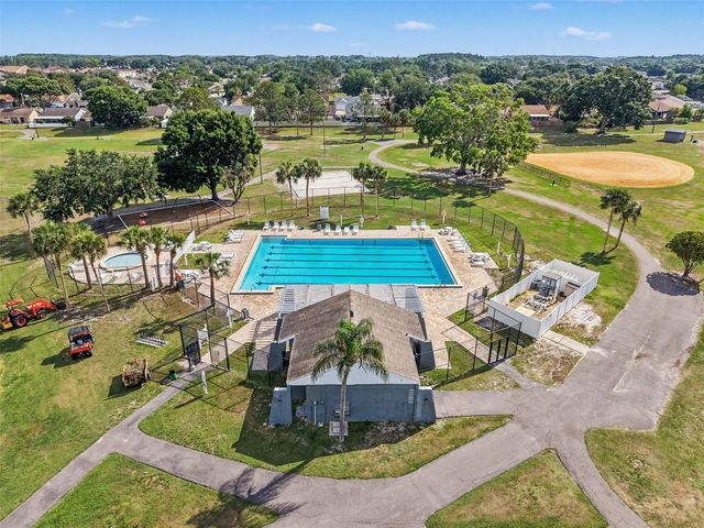 5406 MEADSTONE CT, Tampa, FL 33624