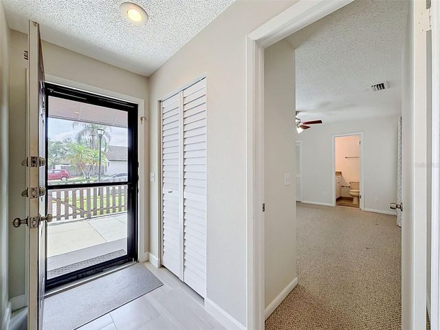 5406 MEADSTONE CT, Tampa, FL 33624