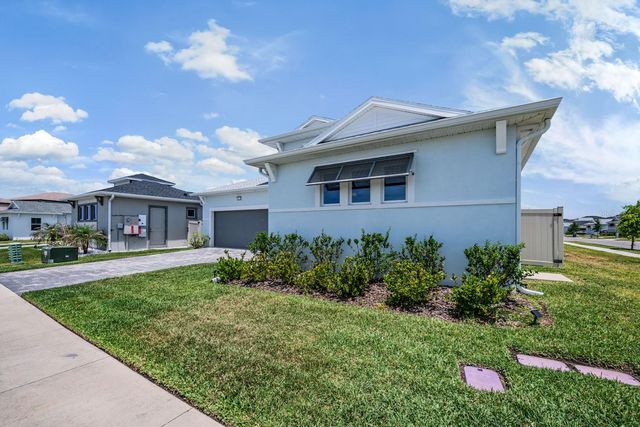 10470 PURPLE THISTLE WAY, San Antonio, FL 33576