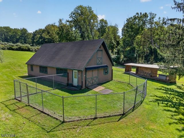 1012 Stanton Lebanon Rd, Clinton Twp., NJ 08833