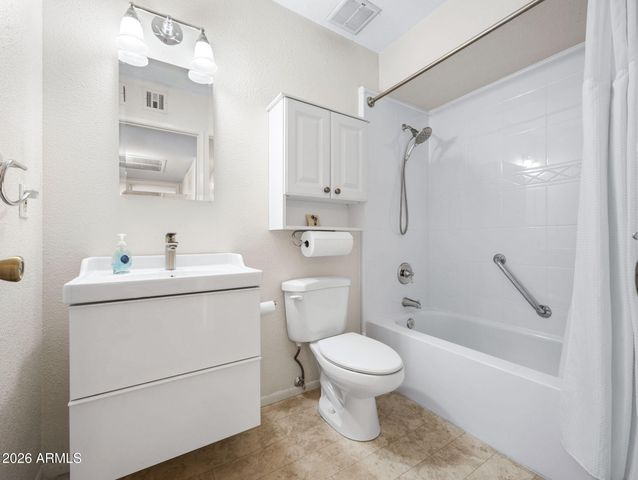 4604 W GARDENIA Avenue, Glendale, AZ 85301