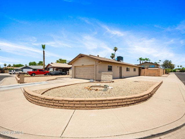 4604 W GARDENIA Avenue, Glendale, AZ 85301