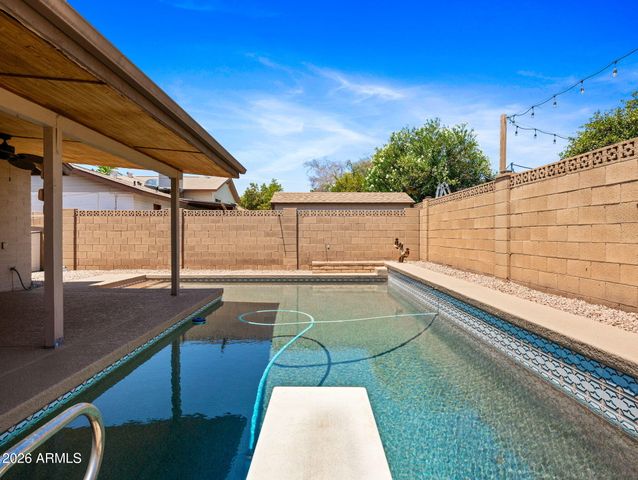 4604 W GARDENIA Avenue, Glendale, AZ 85301