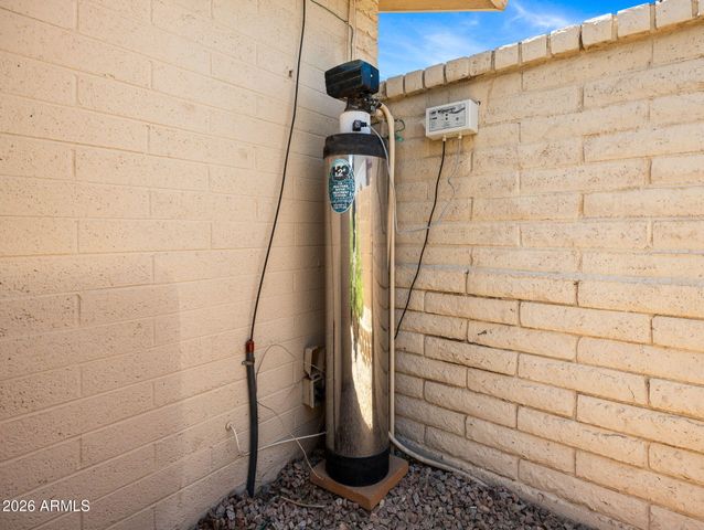 4604 W GARDENIA Avenue, Glendale, AZ 85301