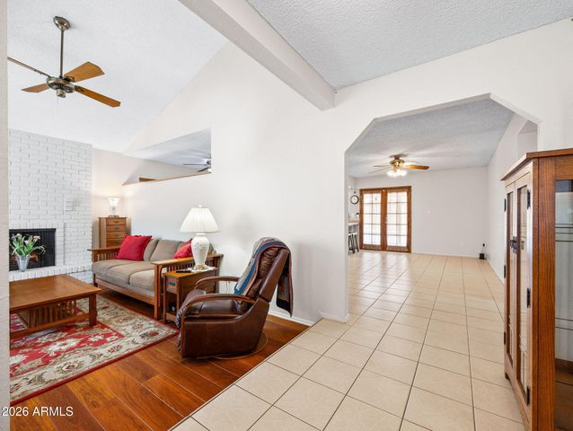 4604 W GARDENIA Avenue, Glendale, AZ 85301