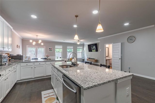 2463 Shetley Creek Drive, Norcross, GA 30071
