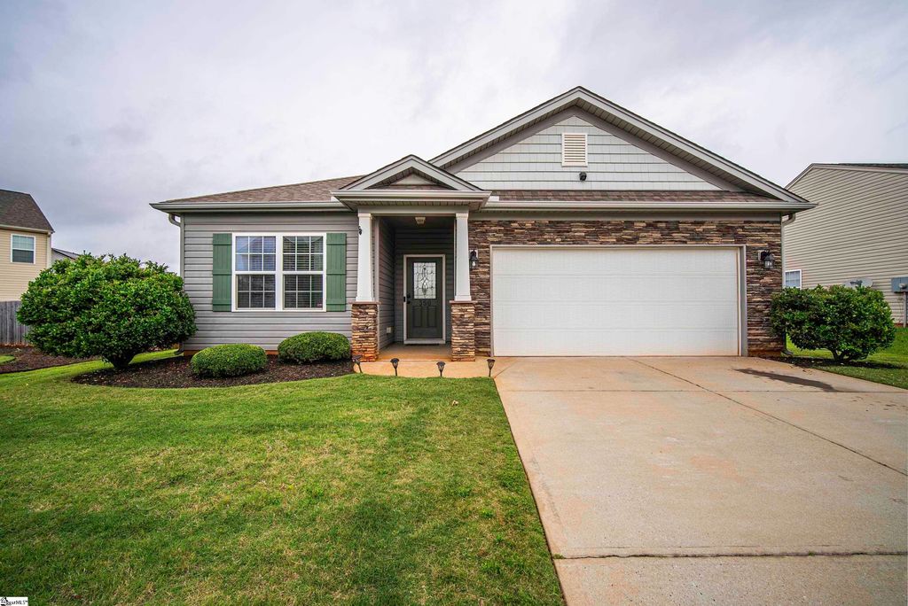 350 Hartleigh Drive, Lyman, SC 29365