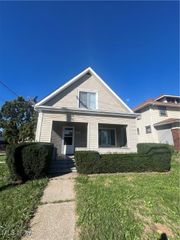 1027 Harrison Avenue SW, Canton, OH 44706