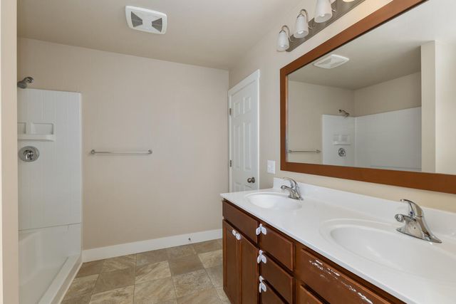 6605 Moss Lake Drive, Hudsonville, MI 49426