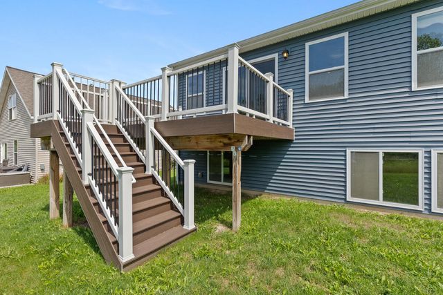 6605 Moss Lake Drive, Hudsonville, MI 49426