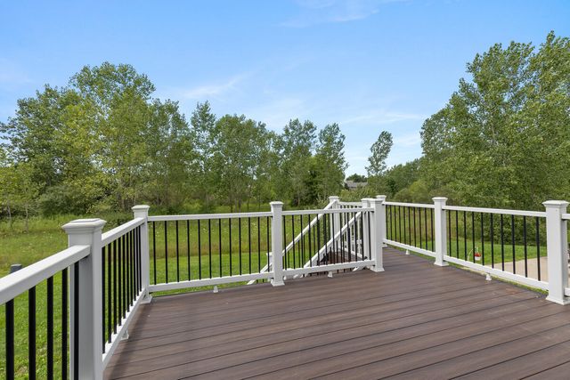 6605 Moss Lake Drive, Hudsonville, MI 49426