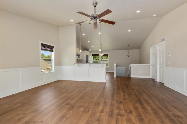 6605 Moss Lake Drive, Hudsonville, MI 49426