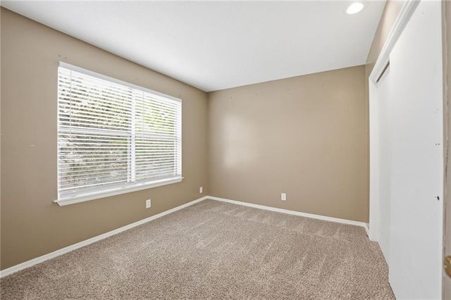 8861 W 106th Terrace, Overland Park, KS 66212