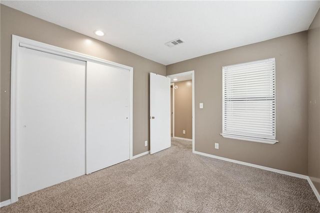 8861 W 106th Terrace, Overland Park, KS 66212