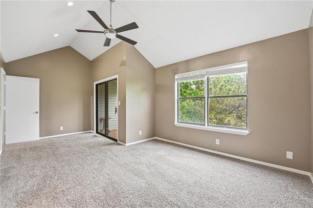 8861 W 106th Terrace, Overland Park, KS 66212