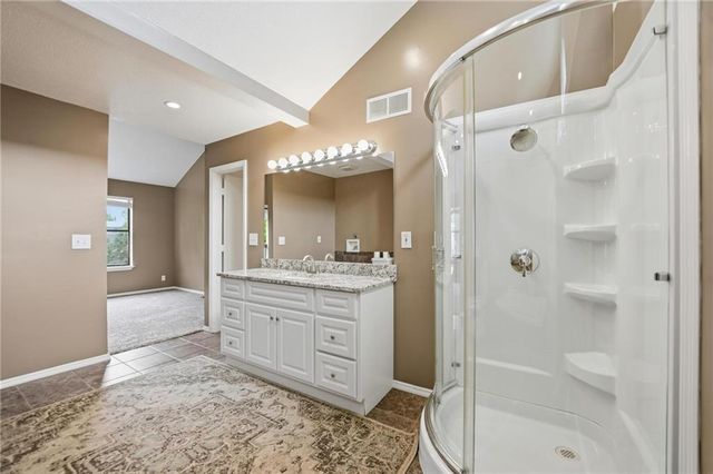 8861 W 106th Terrace, Overland Park, KS 66212