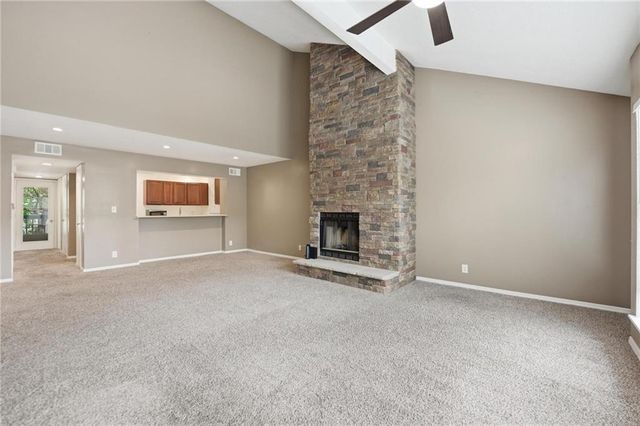 8861 W 106th Terrace, Overland Park, KS 66212