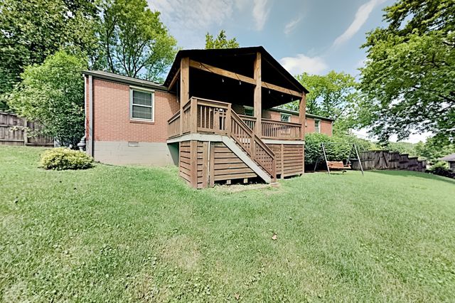534 Whispering Hills Dr, Nashville, TN 37211