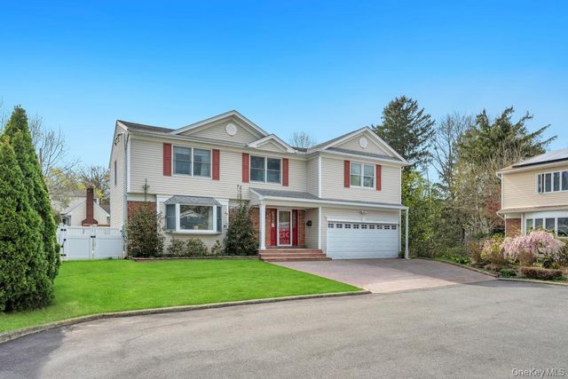 64 Muttontown Eastwoods Road, Syosset, NY 11791