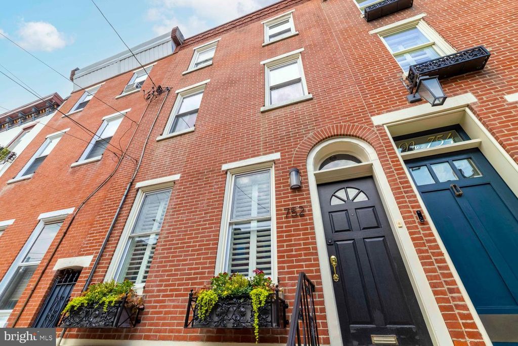 752 N 24TH ST, PHILADELPHIA, PA 19130 — exterior